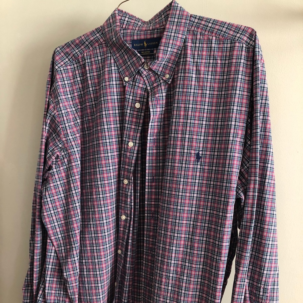 Plaid long sleeve button down shirt